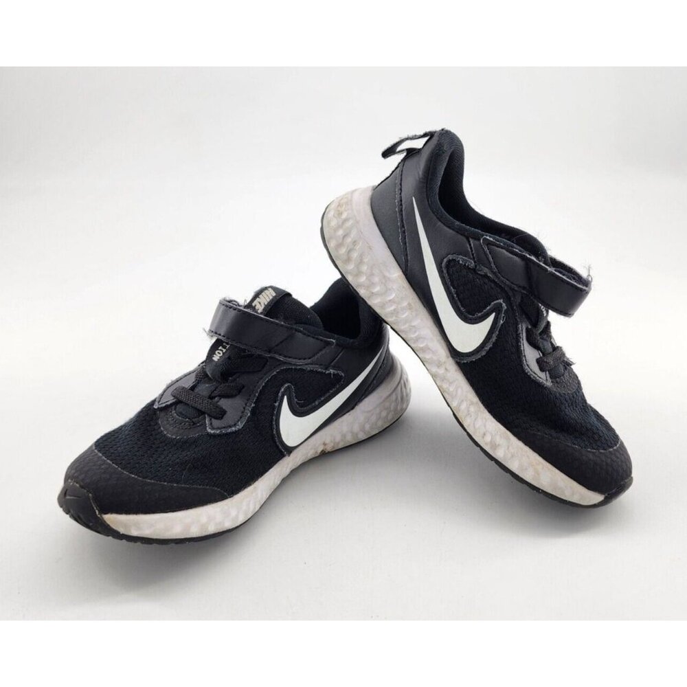 Nike Revolution Toddler Athletic Sneaker Shoe Hook & Loop BQ5672-003 Black 10.5C